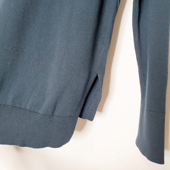 Green/Blue Loft Crew Sweater - Sz XS (EUC) - Picture 8 of 9